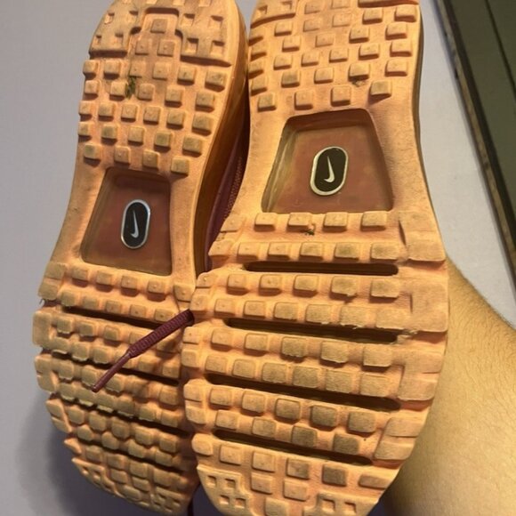 Women’s Size 10 Nike Air max Running Shoes - Picture 3 of 6